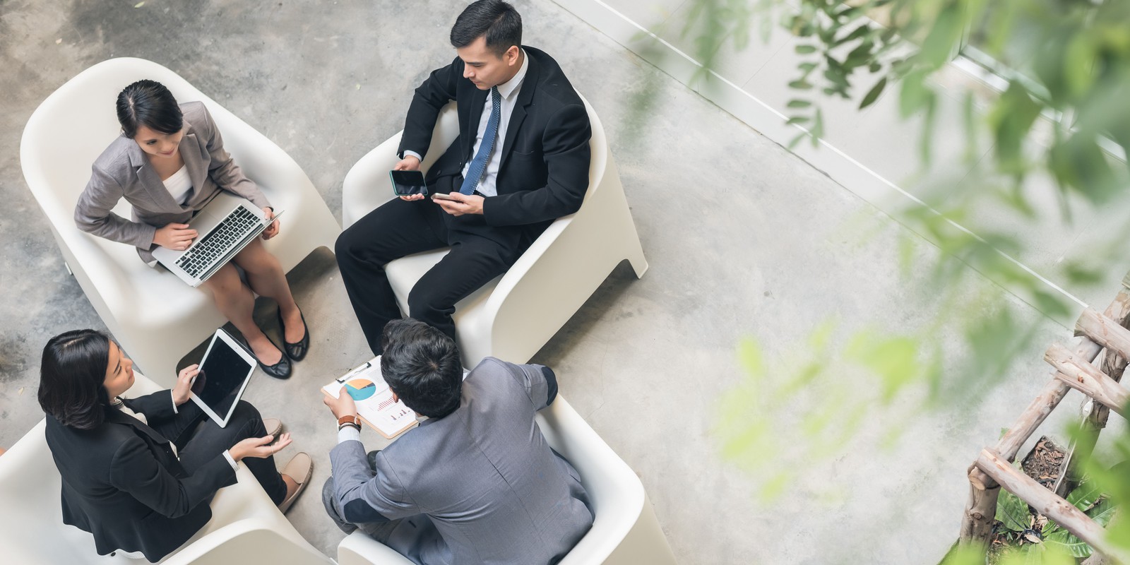 美股动态 | Circle (CRCL.US) 下跌逾4% 分析师提醒：美债收益率走低可能影响公司利润