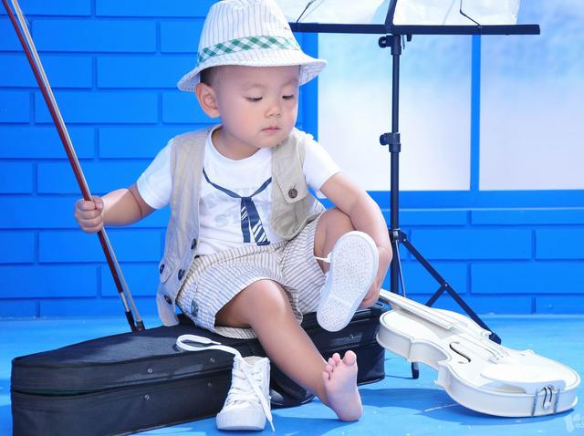 巨鲸Strategy(MSTR.US)再秀财技：9%股息优先股狂揽28亿美元加码比特币