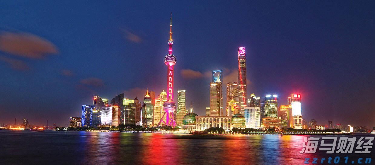 大银幕见证历史！广东11家影院直播“九三阅兵”