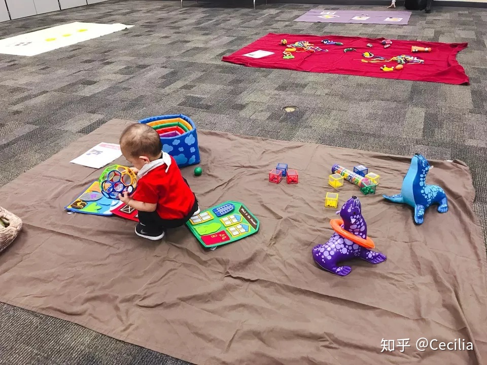 珠海召开2025年中小学生校服质量专题培训会