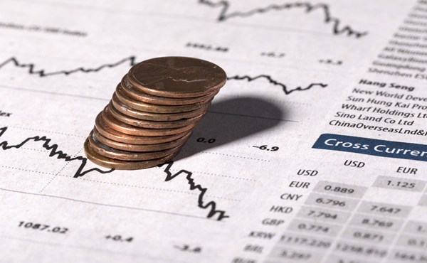 美股动态 | 苹果(AAPL.US)股价一度上涨超过2%，正在研发ChatGPT竞争者